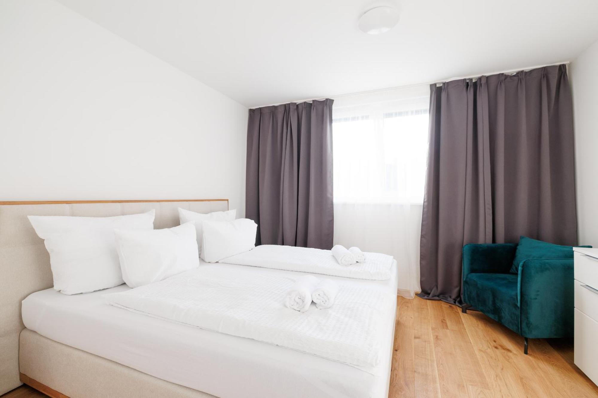 Symphony Apartments 42 - Modern Loft With Terrace And Grill In Central Location Vienne Extérieur photo